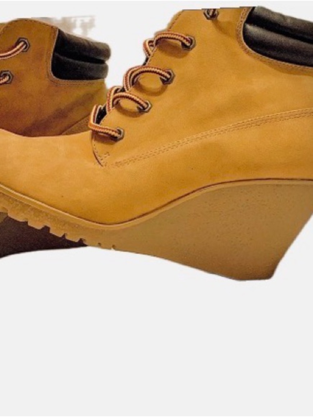 Women's Wheat Lace-Up Wedge Boot